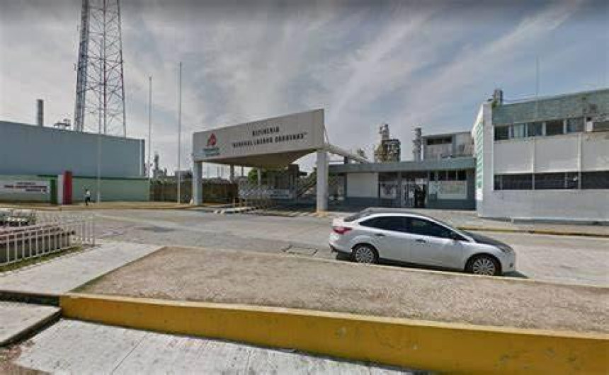 Conato de incendio en planta de Pemex deja cuatro trabajadores lesionados