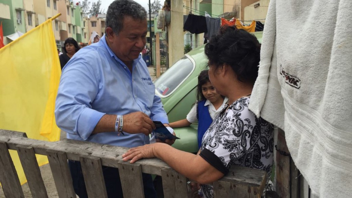 Candidatos a diputaciones federales, exponen propuestas de campaña