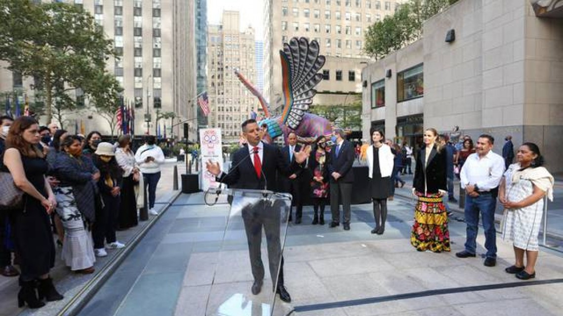 ¡Orgullo mexicano! Alebrijes gigantes llegan al Rockefeller Nueva York 