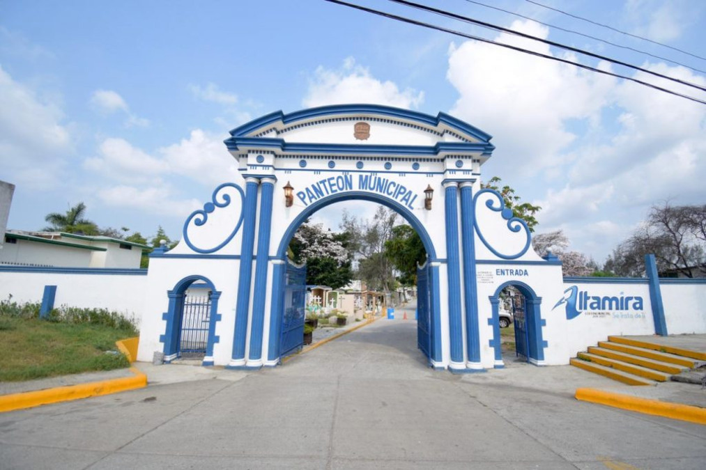 Determinan cierre de panteones en Altamira