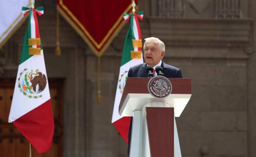 “Con el pueblo todo, sin el pueblo nada”: AMLO da su último informe de gobierno desde el Zócalo de CdMx