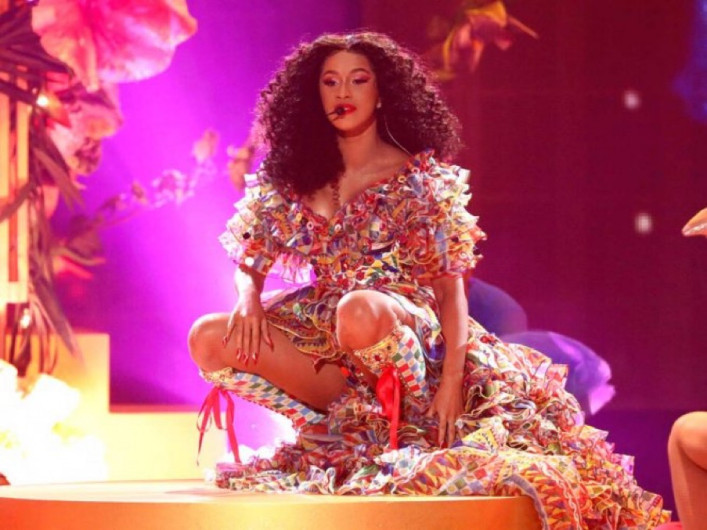 Cardi B asegura fue 'una decisión difícil' rechazar el Super Bowl