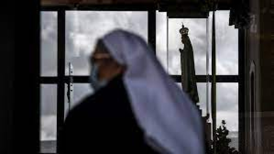 Monja de 80 años roba dinero de escuela para apostar en Las Vegas 