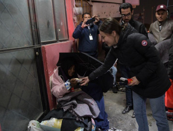 Entrega DIF Reynosa apoyos ante bajas temperaturas