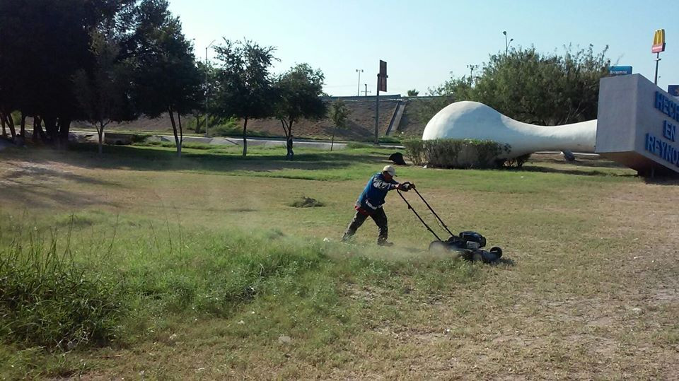 Realizan trabajos de limpieza Blvd. Morelos