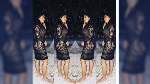 Salma Hayek sorprende con vestido de transparencias