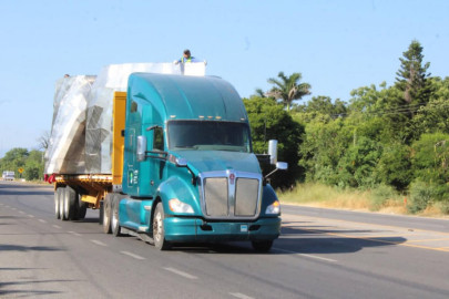 Inicia traslado de escultura de Virgen de la Misericordia hacia El Chorrito