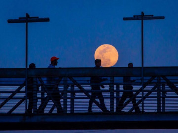 Llegó el otoño y las lunas llenas igual
