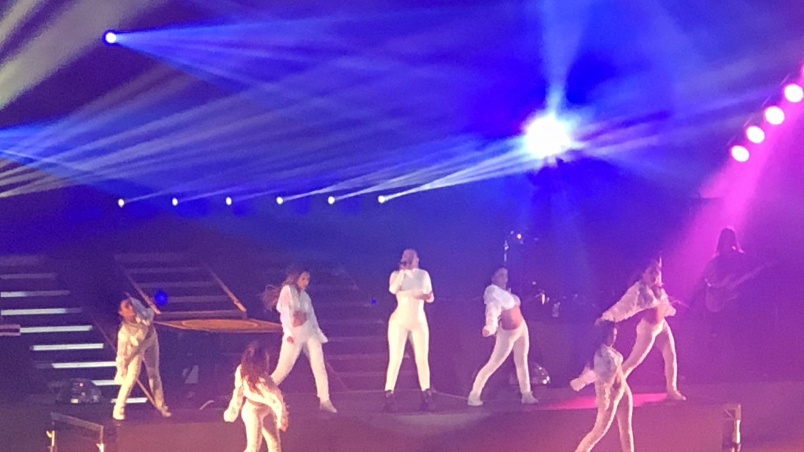 Gloria Trevi se convierte en 'Diosa de la noche' en el Payne Arena