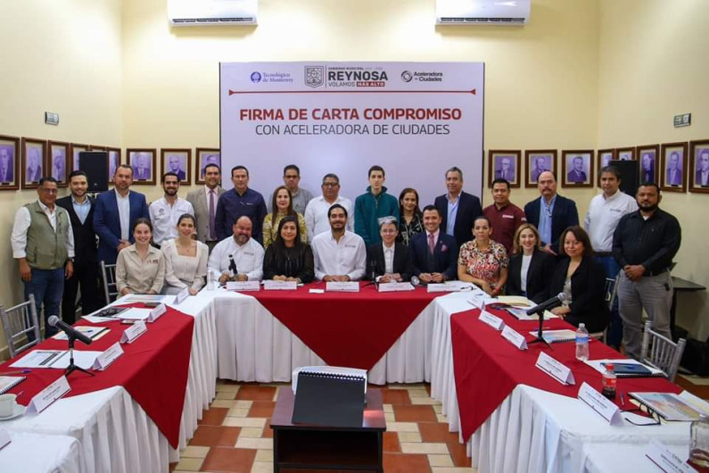 Firmó Presidente de Reynosa carta compromiso con Aceleradora de Ciudades 