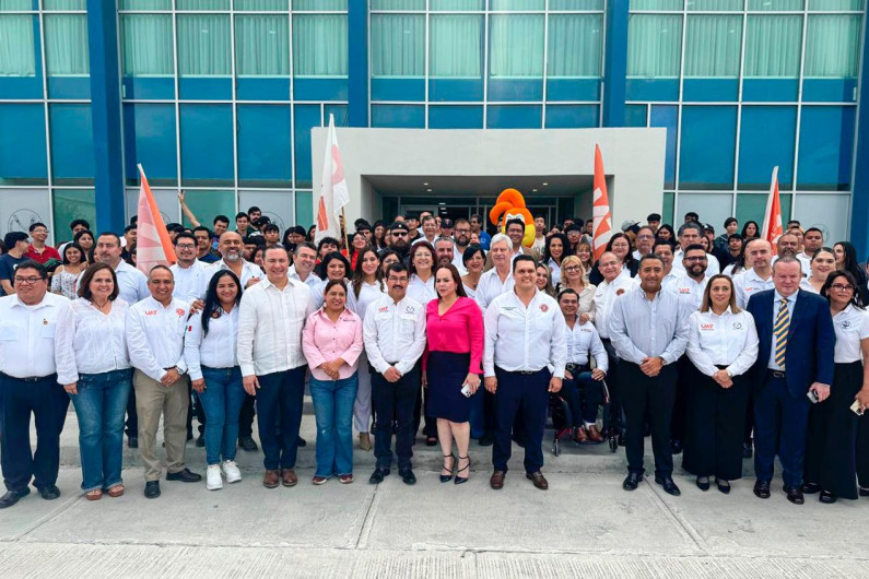 La UAT y el Congreso Itinerante realizan brigada médica universitaria en Nuevo Laredo