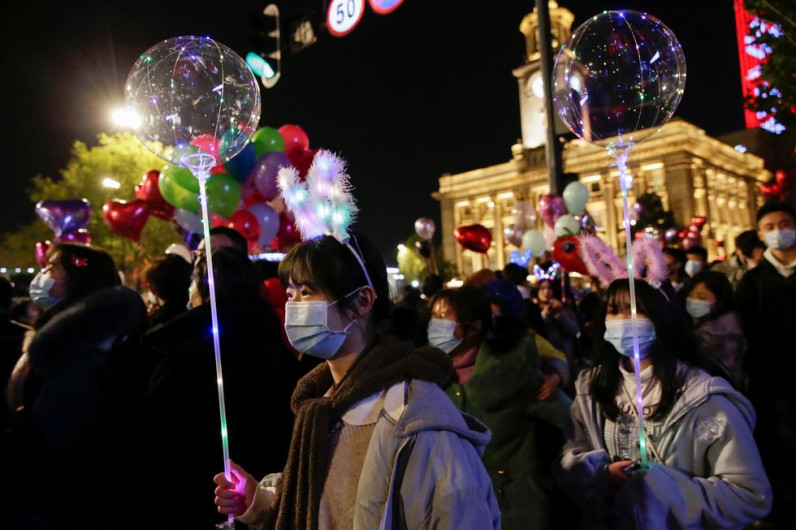En Wuhan celebran en las calles el Año Nuevo