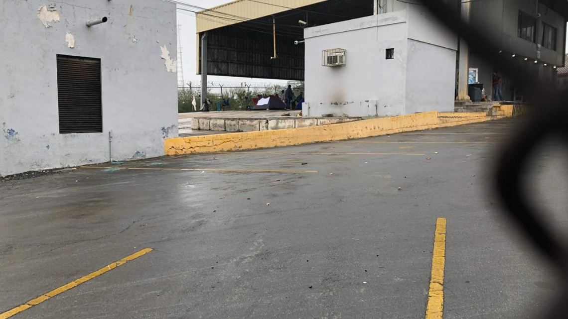 Denuncian centroamericanos preferencia sobre cubanos