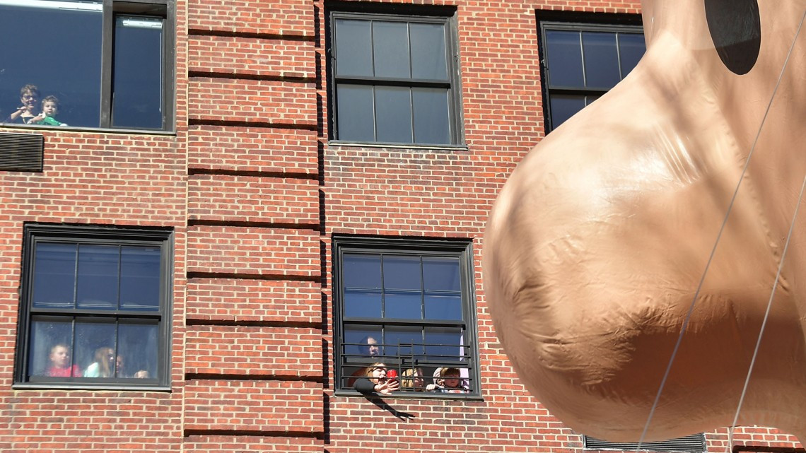 Aquí una vista al desfile de Día de Acción de Gracias de Macy's