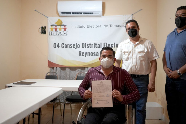 Recibe Marco Gallegos constancia como diputado electo del Distrito 4 de Reynosa