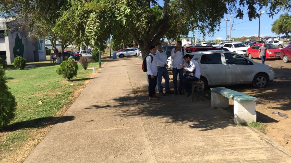 Refrendan apoyo a estudiantes de los tres niveles en Altamira