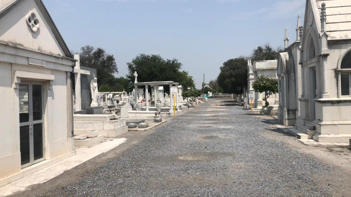 Ventas del 10 de mayo, esperanza para floristas. Piden abrir panteones