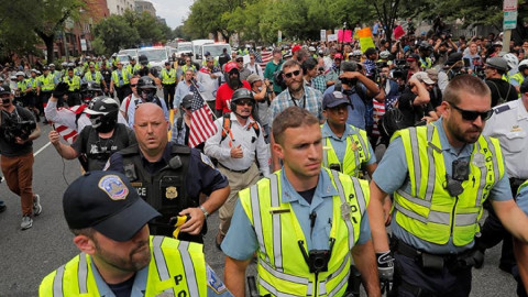 Supremacistas blancos se manifiestan en Washington