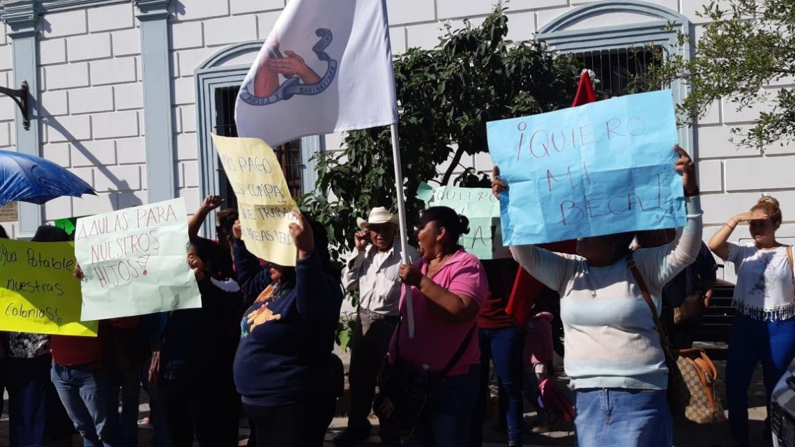 Se le plantan antorchistas a Xico