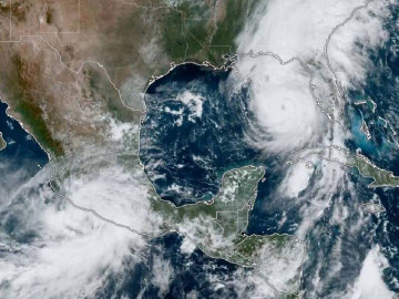 Huracán Helene toca tierra en las costas de Florida como huracán categoría 4