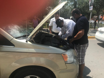 Auxilia Tránsito a automovilistas