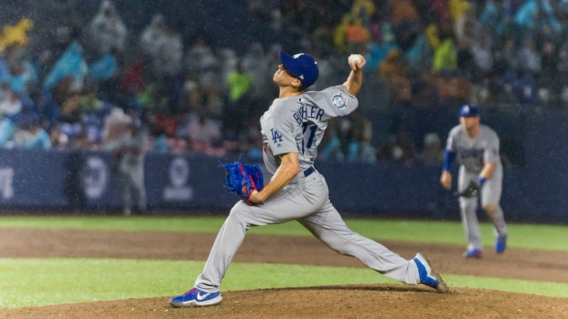 Padres iguala la México Series (1-1) al ganar a Dodgers 7-4