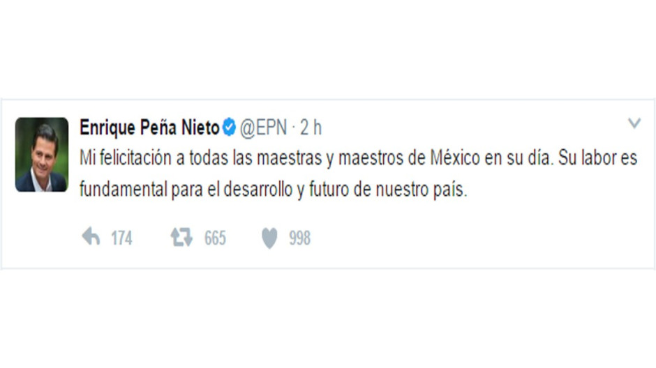 Enrique Peña Nieto felicita a los maestros en su día