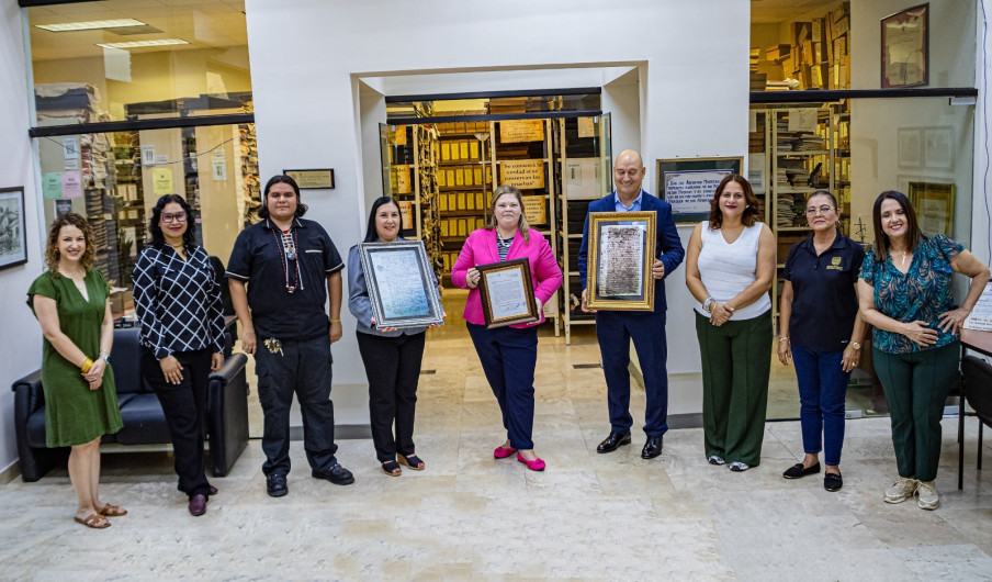 Entrega Gobierno Municipal a Consulado de EU  en Matamoros, testimonios sobre su fundación