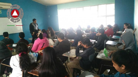 Imparte pláticas PC sobre el uso correcto del 911 