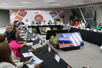 Da el rector comienzo a la agenda de eventos por el 75 aniversario de la UAT