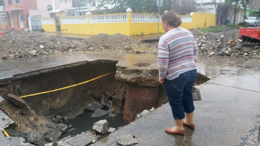 Se abre la tierra en Ciudad Madero