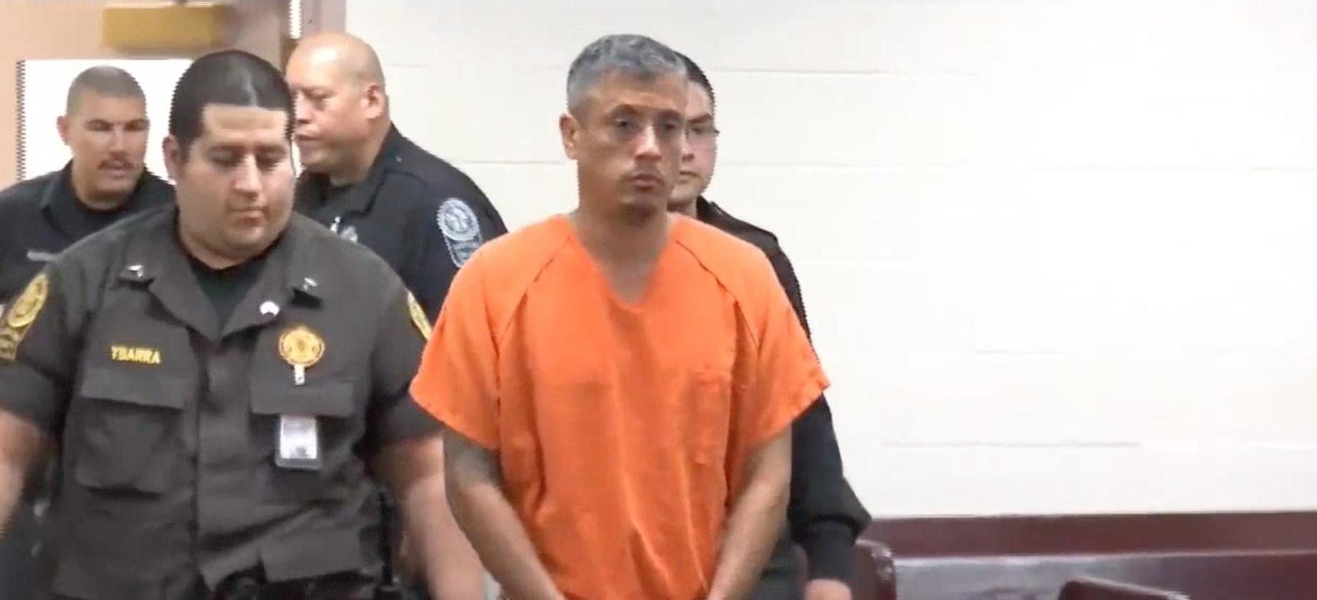 Hombre recibe cargos tras persecución 