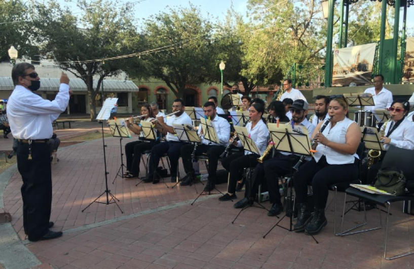 Inicia de forma intinerante  "jueves de plaza" a cargo de la Centenaria Banda Municipal