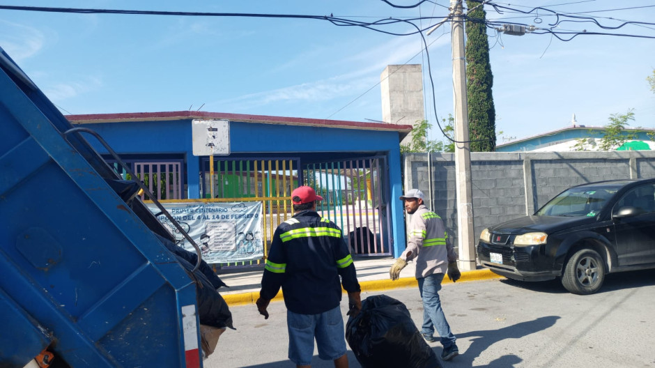 Atiende Alcalde servicios primarios de más de 350 escuelas públicas 