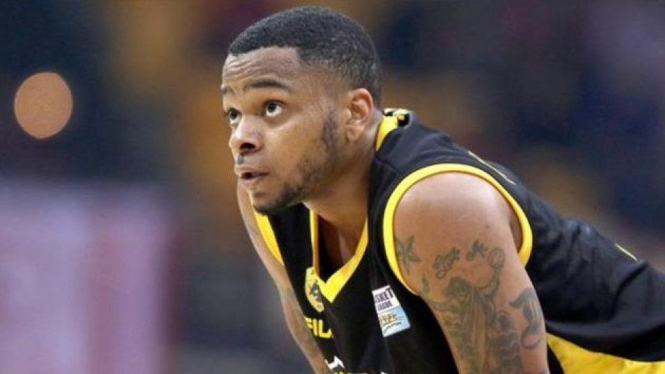 Basquetbolista da positivo ¡En embarazo!