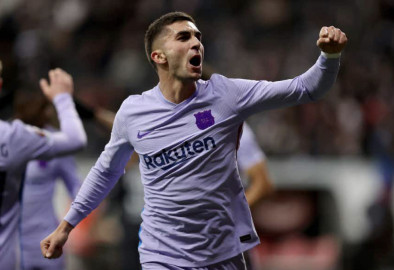 El Barça sufre y empata ante Frankfurt en Alemania 