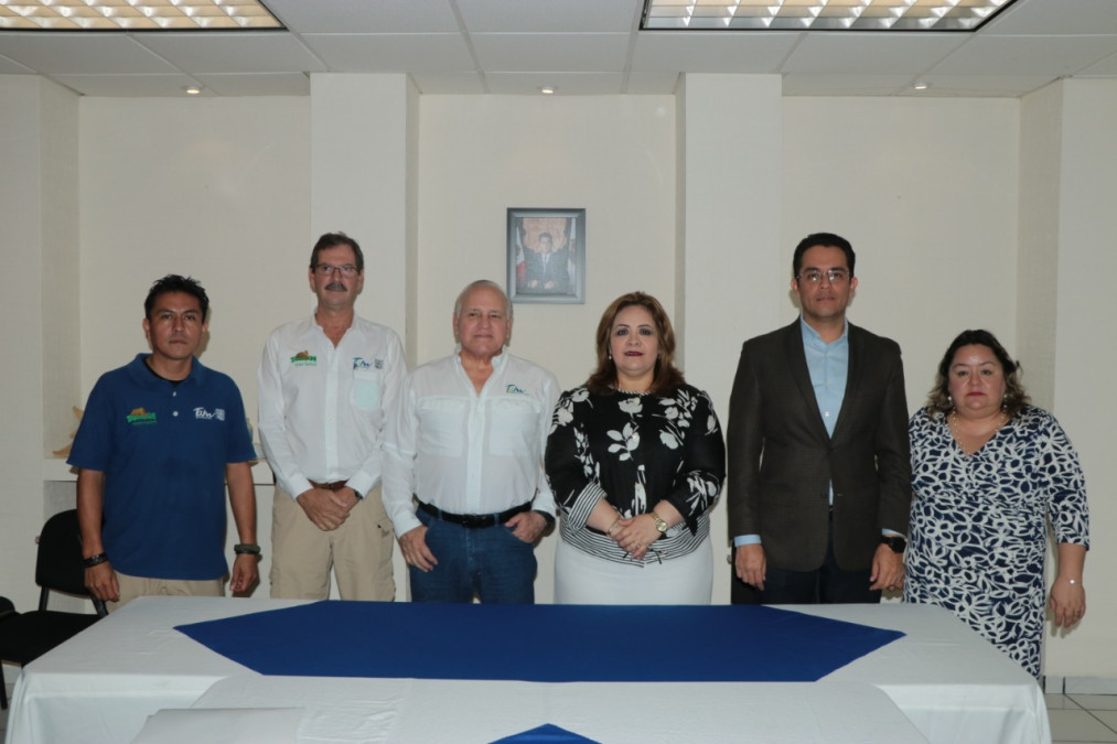Firma Comisión de Parques y Biodiversidad convenio con el ICEST