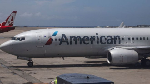 American Airlines suspende todos sus vuelos a Venezuela