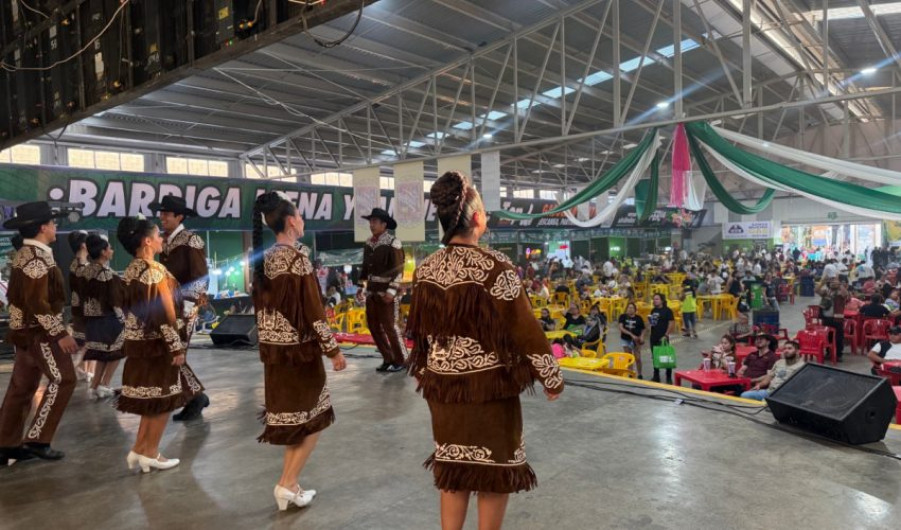 Atrae folclore de Tamaulipas en la Feria Nacional Potosina