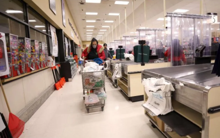 Ómicron colapsa servicios básicos en Estados Unidos 