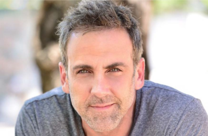Carlos Ponce encuentra “rostro de Cristo” en set