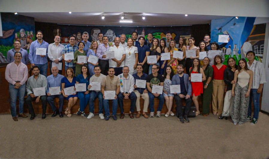 Reconoce Gobierno de Matamoros a médicos y médicas que participan en campaña 