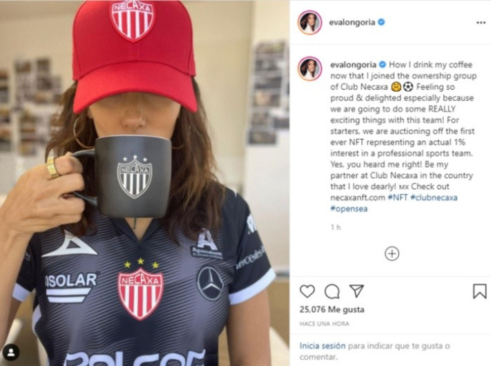 Festeja Eva Longoria goleada del Necaxa frente a los Pumas 