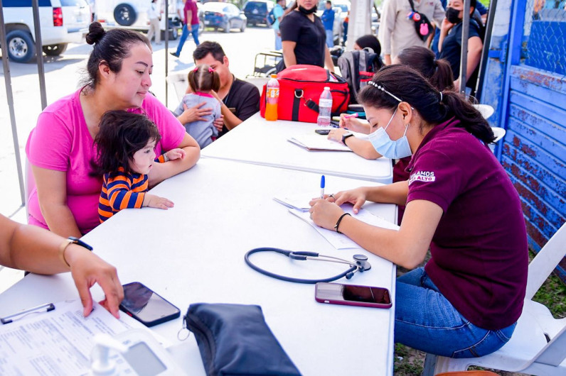 Agradecen familias por acercar los programas y servicios