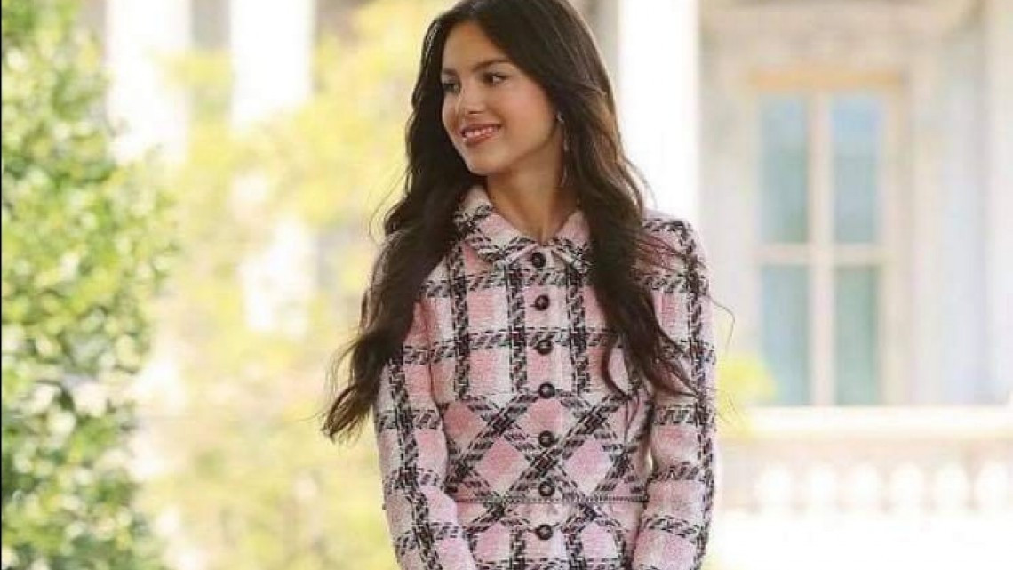 Olivia Rodrigo se alía con Biden para promover vacunación contra covid-19