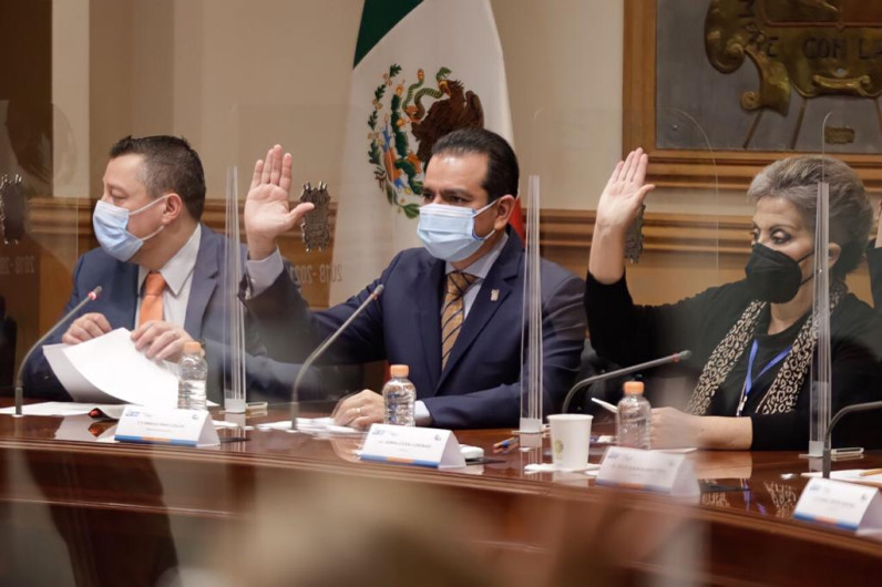 Rinde protesta nuevo regidor y solicitan licencia tres en Nuevo Laredo