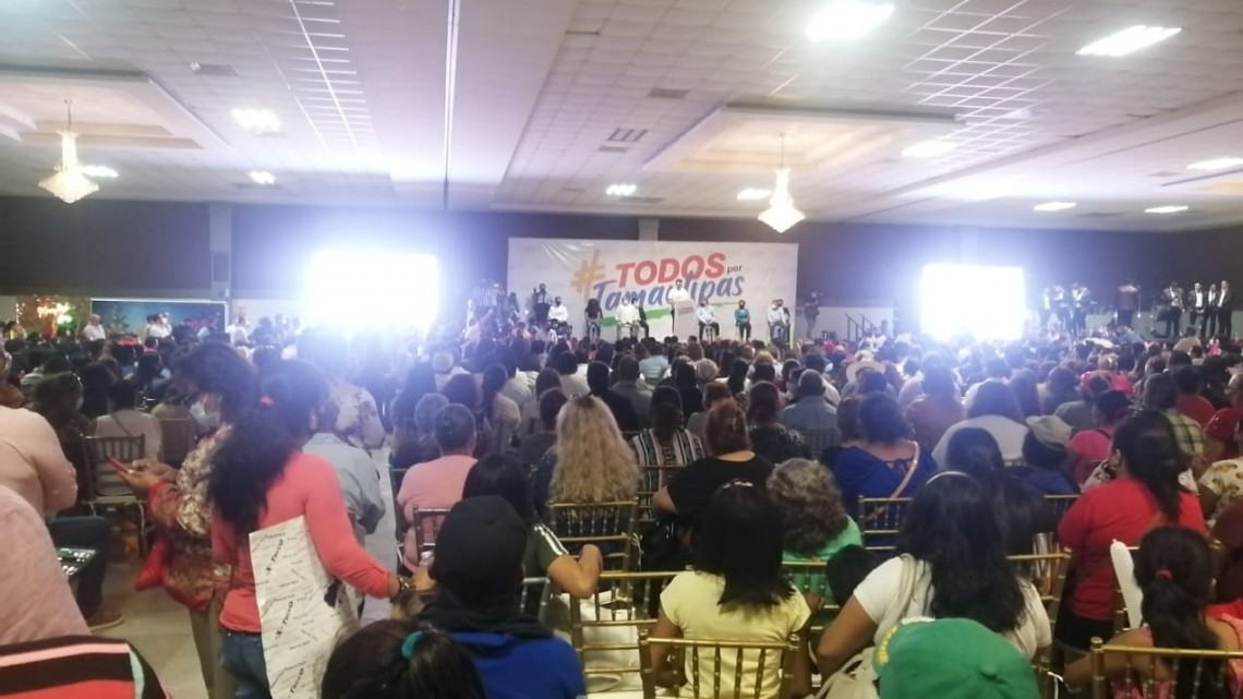 Concentra "El Truco" a miles de personas en Matamoros