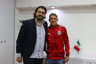 ¡Llegó el quinto! ‘Chicote’ Calderón se convierte en nuevo jugador de las Chivas