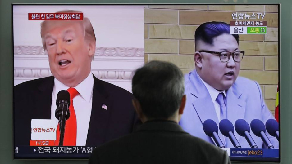 Trump negocia trato comercial con Corea del Sur