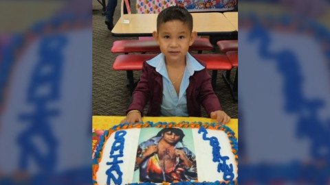 Pequeño festeja cumpleaños disfrazado de Albertano